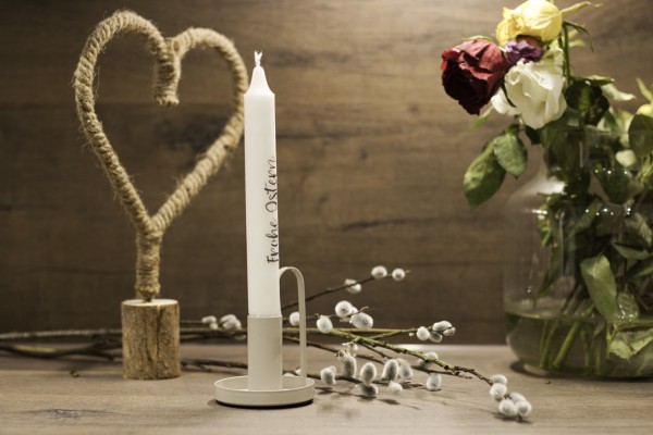 weiße Kerze mit Schriftzug